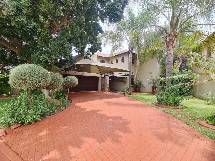 To Let 3 Bedroom Property for Rent in Melodie North West